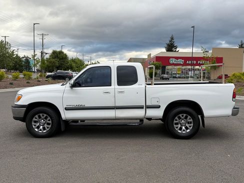 Used 2000 Toyota Tundra SR5 RWD image 3