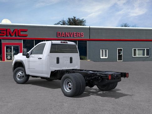 New 2025 GMC Sierra 3500 Pro w/ Convenience Package image 3