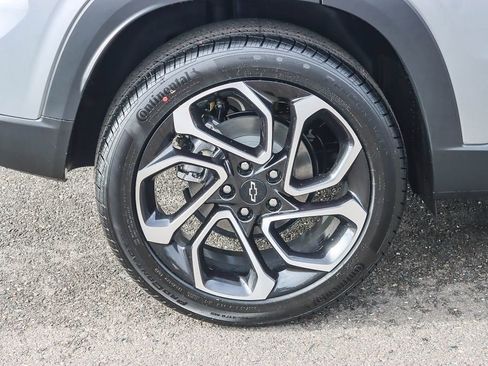 New 2026 Chevrolet Trax RS w/ Sunroof Package image 10