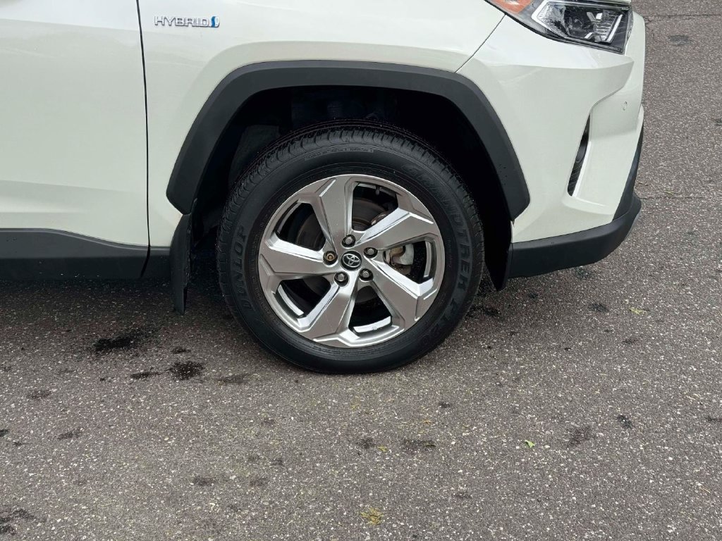 Used 2021 Toyota RAV4 Limited AWD/4WD image 9
