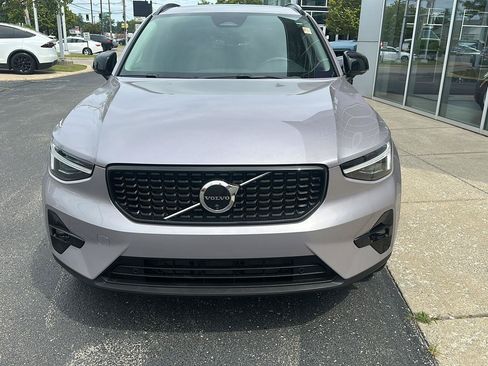 Used 2026 Volvo XC40 B5 Plus AWD/4WD image 8