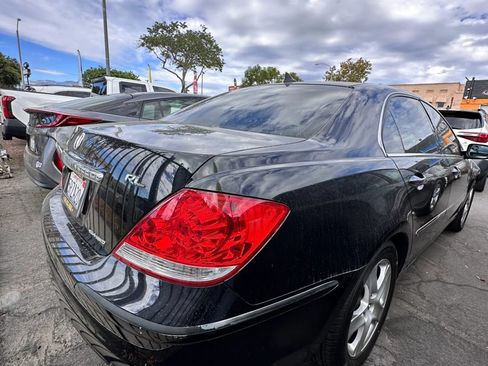 Used 2005 Acura RL AWD/4WD image 4