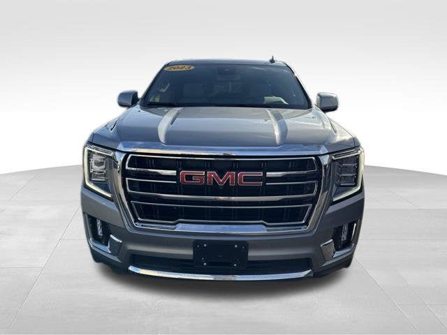Used 2023 GMC Yukon XL SLT w/ SLT Premium Package AWD/4WD image 2