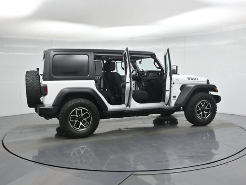 Used 2021 Jeep Wrangler Unlimited Sport AWD/4WD image 4