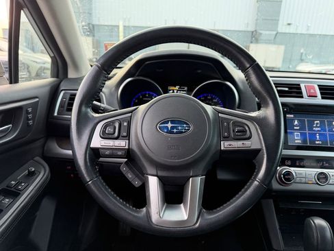 Used 2016 Subaru Outback 2.5i Limited AWD/4WD image 8