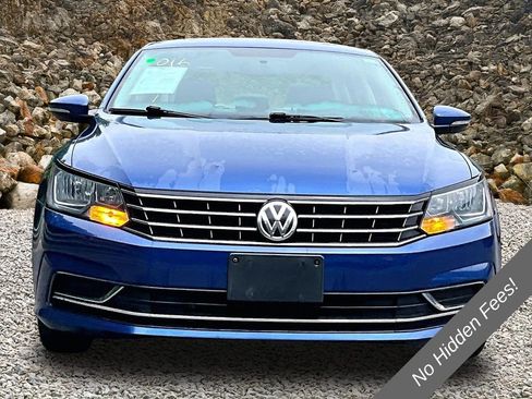 Used 2016 Volkswagen Passat 1.8T SE FWD image 3