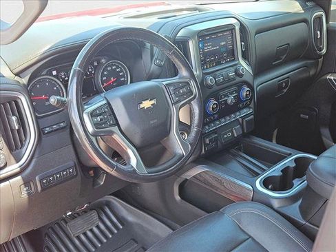 Used 2022 Chevrolet Silverado 2500 LTZ w/ LTZ Plus Package image 10