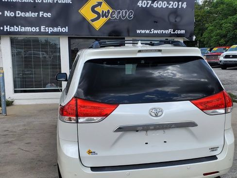 Used 2014 Toyota Sienna Limited w/ Limited Premium Package AWD/4WD image 13
