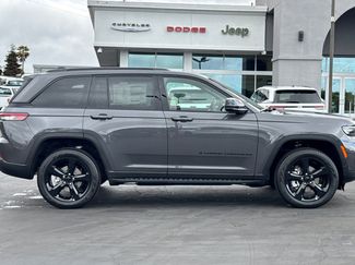 New 2025 Jeep Grand Cherokee Limited w/ Luxury Tech Group II video 3
