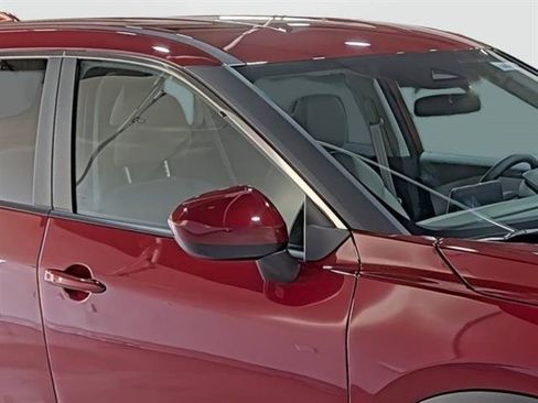 Used 2025 Nissan Rogue SV AWD/4WD image 15