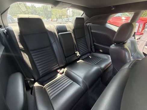 Used 2010 Dodge Challenger R/T RWD image 16