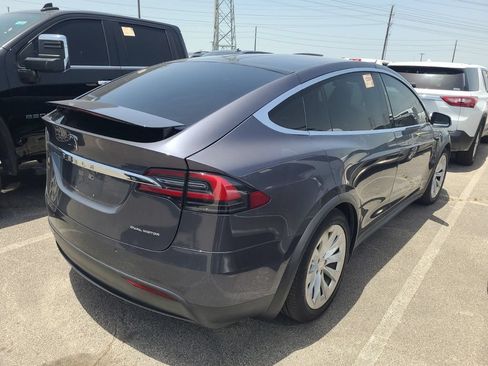 Used 2021 Tesla Model X Long Range AWD/4WD image 3