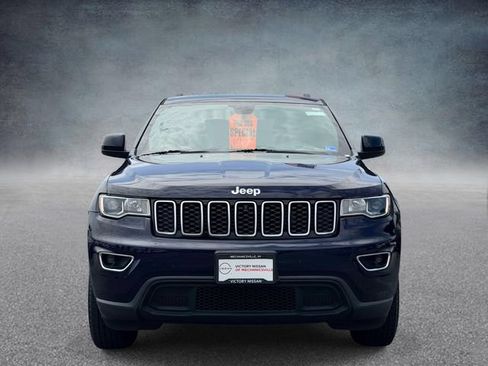 Used 2018 Jeep Grand Cherokee Laredo AWD/4WD image 6