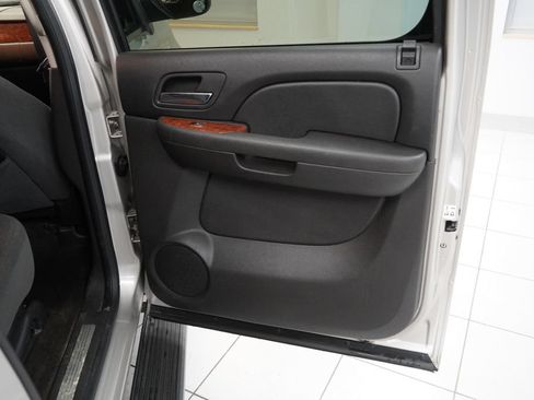 Used 2008 Chevrolet Avalanche LT RWD image 21