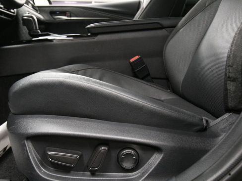 Certified 2025 Toyota Camry XLE FWD image 11