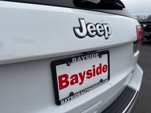 Used 2015 Jeep Grand Cherokee Limited image 36