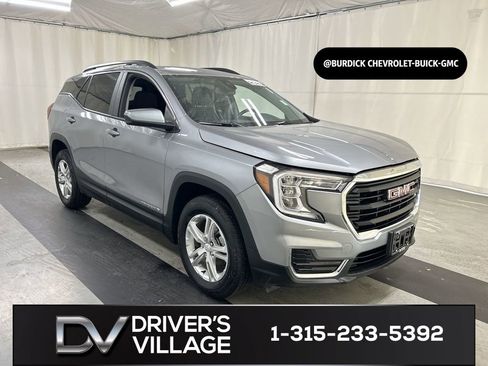 Certified 2023 GMC Terrain SLE w/ Driver Convenience Package AWD/4WD image 1