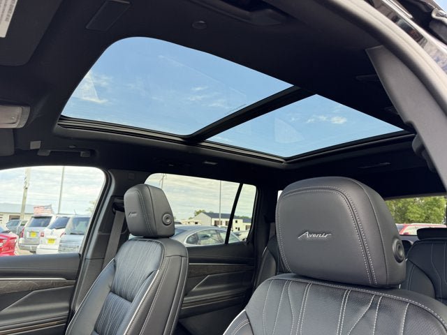 Used 2026 Buick Enclave Avenir w/ Super Cruise Package AWD/4WD image 15