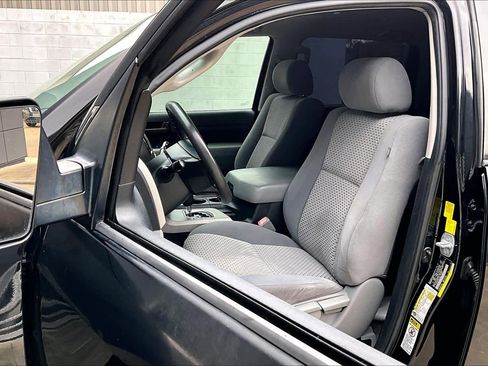 Used 2011 Toyota Tundra 2WD CrewMax w/ Tow Pkg image 7