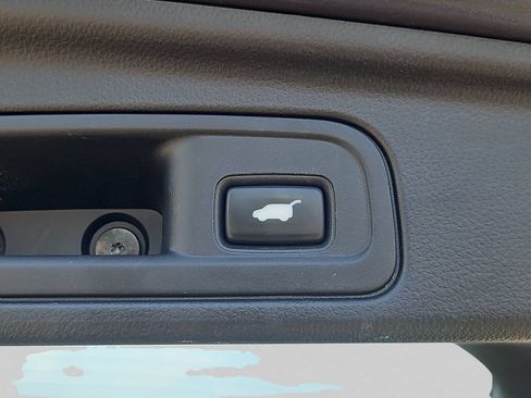 Used 2019 Honda Pilot Touring image 23
