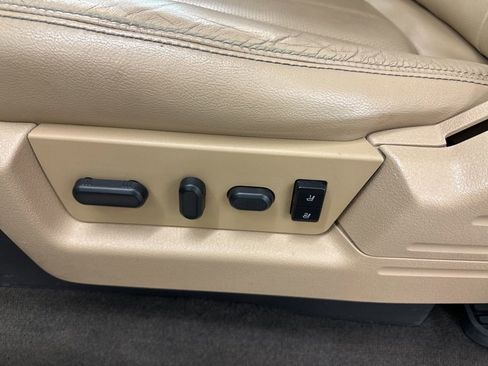 Used 2013 Ford F150 Lariat w/ Luxury Equipment Group image 35