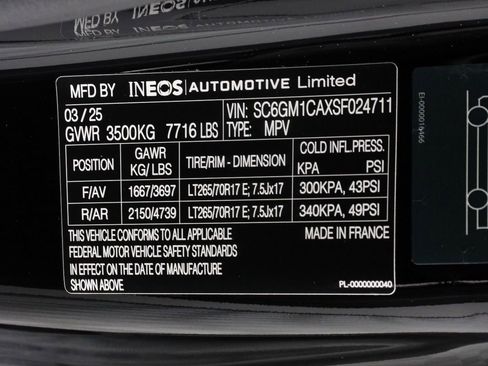 Used 2025 INEOS Grenadier AWD/4WD image 16