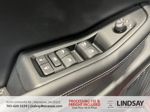 New 2025 Jeep Grand Cherokee Altitude AWD/4WD image 25
