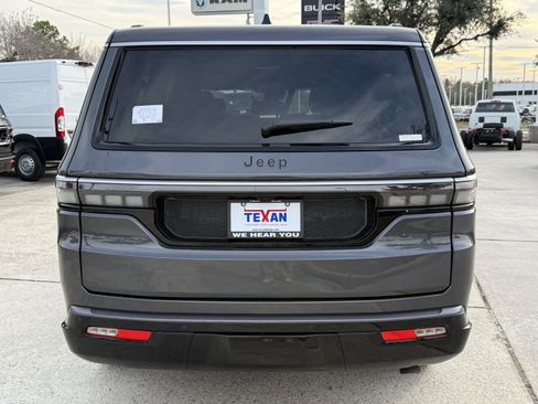 New 2026 Jeep Grand Wagoneer L 2WD image 6