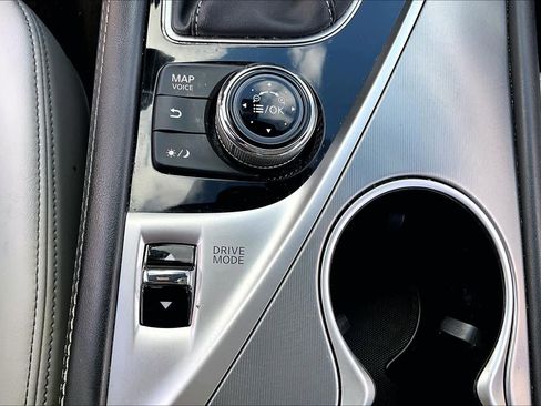 Used 2018 INFINITI Q60 3.0t Luxe w/ Sensory Package 3.0T Luxe image 32