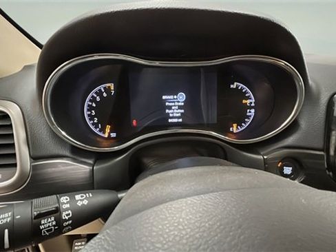 Used 2020 Jeep Grand Cherokee Limited image 13