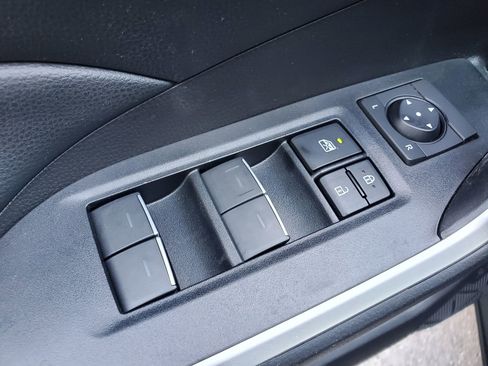 Used 2022 Toyota RAV4 XLE image 15