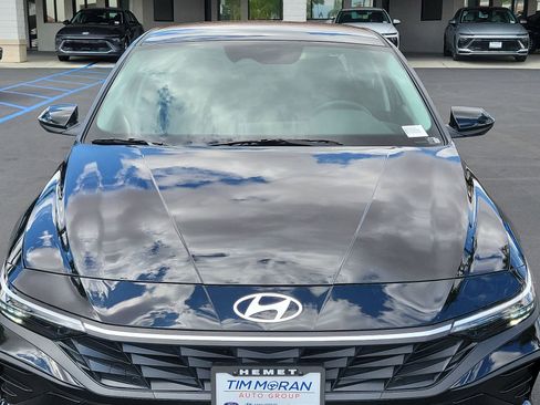 New 2026 Hyundai Elantra SE image 20