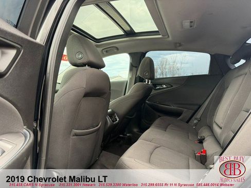 Used 2019 Chevrolet Malibu LT image 12