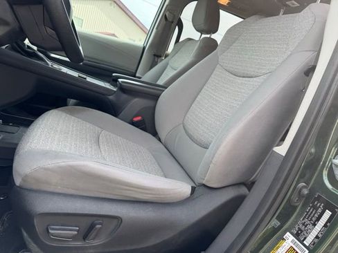 Used 2022 Toyota Sienna LE image 5