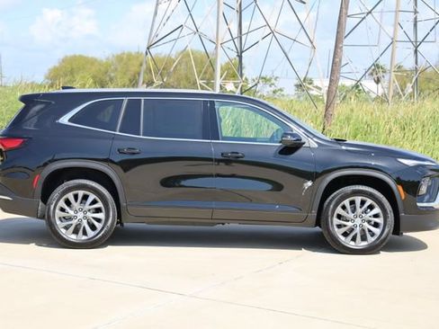 New 2026 Buick Enclave Preferred FWD image 4