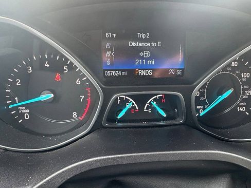 Used 2019 Ford Escape Titanium AWD/4WD image 4
