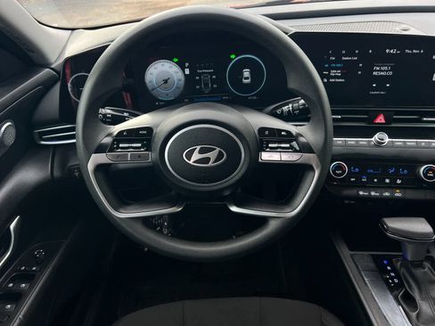 Certified 2024 Hyundai Elantra SEL image 14