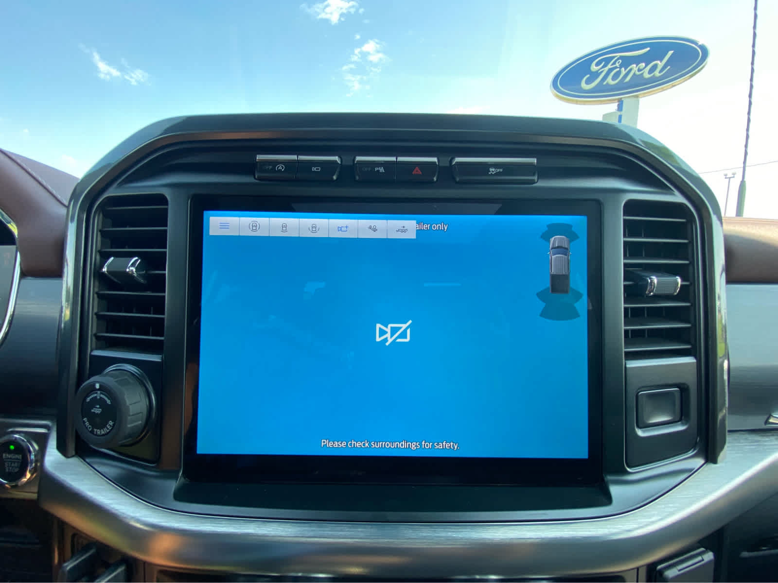Used 2023 Ford F150 Lariat w/ Equipment Group 502A High AWD/4WD image 40