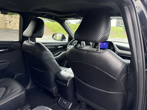 Certified 2024 Toyota Highlander XSE FWD image 22