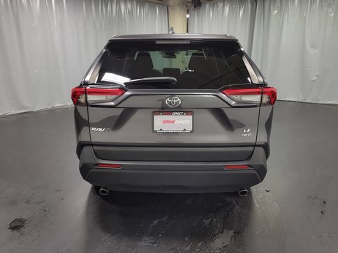 Used 2023 Toyota RAV4 LE AWD/4WD image 7