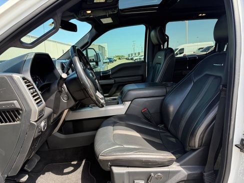 Used 2020 Ford F450 Platinum w/ FX4 Off-Road Package AWD/4WD image 5
