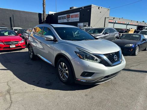Used 2018 Nissan Murano SV image 23