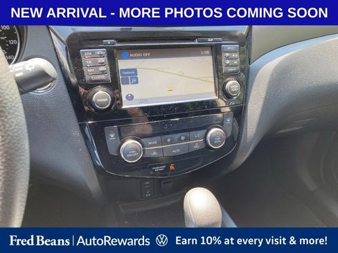 Used 2015 Nissan Rogue SV w/ SV Premium Package AWD/4WD image 12