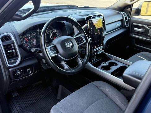 Used 2022 RAM 2500 Big Horn w/ Night Edition AWD/4WD image 14