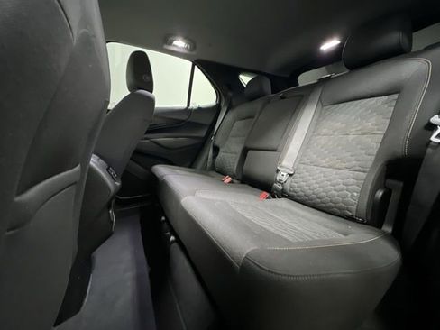 Used 2021 Chevrolet Equinox LT image 24