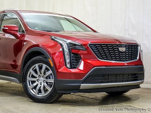 Certified 2023 Cadillac XT4 Premium Luxury w/ Cold Weather Package image 2