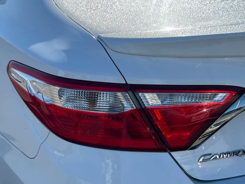 Used 2017 Toyota Camry SE FWD image 20