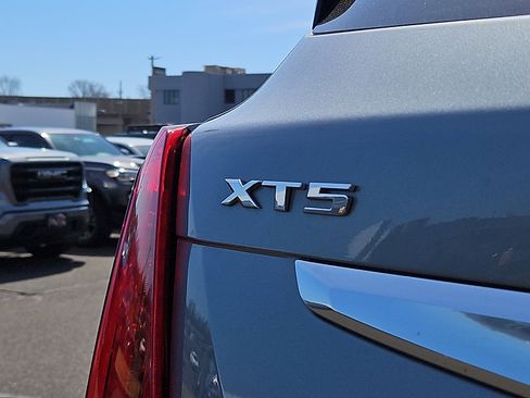 Certified 2023 Cadillac XT5 Luxury image 29