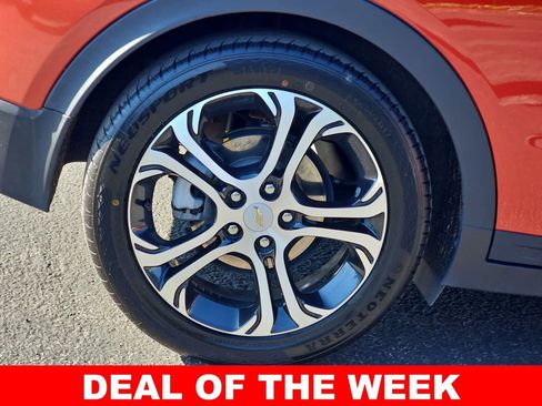 Used 2021 Chevrolet Bolt Premier w/ Infotainment Package image 36