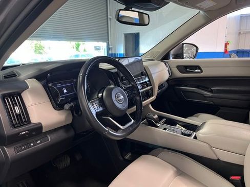 Used 2022 Nissan Pathfinder SL w/ SL Premium Package image 22
